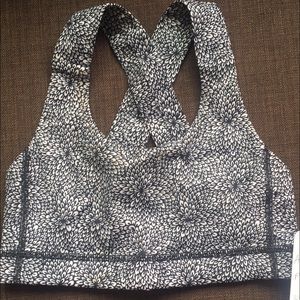 Lulu lemon sports bra