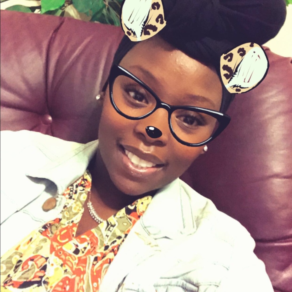 Meet your Posher, Quintella