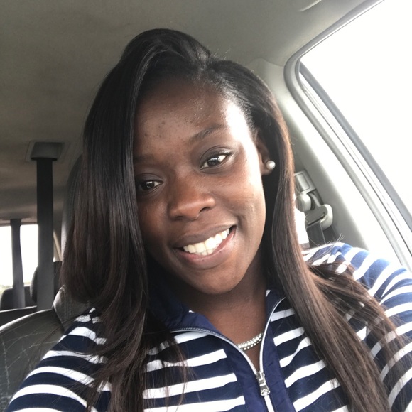 Meet your Posher, Quintella - Picture 2 of 6