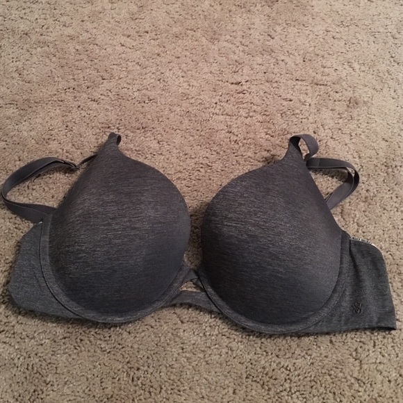 Victoria's Secret bra excellent condition