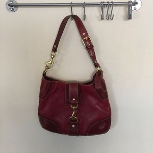 Red Coach Hamptons Signature purse