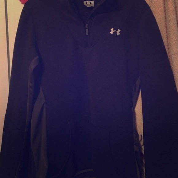 Under armor sweatshirt