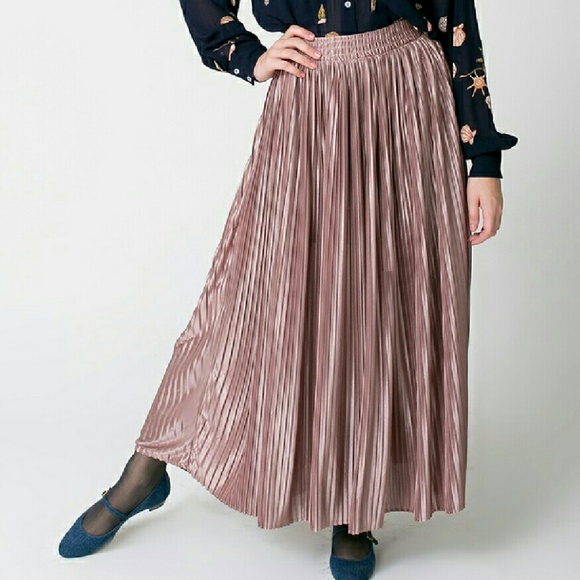 American Apparel Accordion Pleated Maxi Skirt