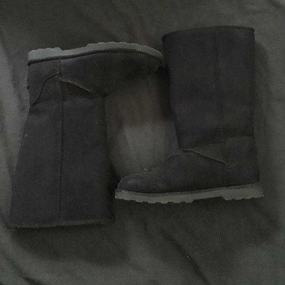 Size 8. Makalu winter boots.