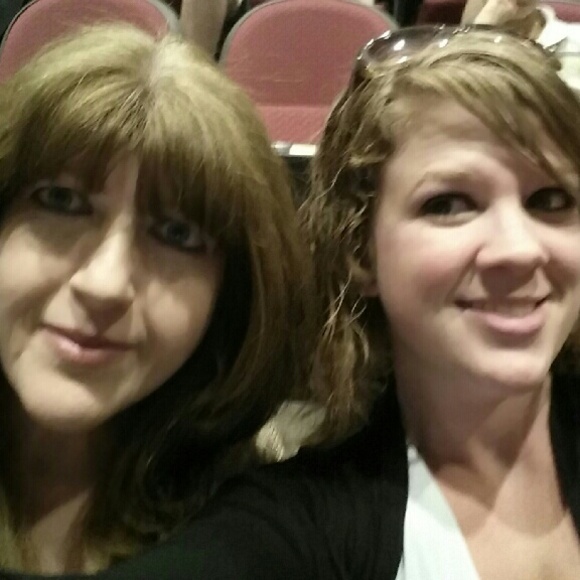 Meet your Posher, Maryann - Picture 4 of 4