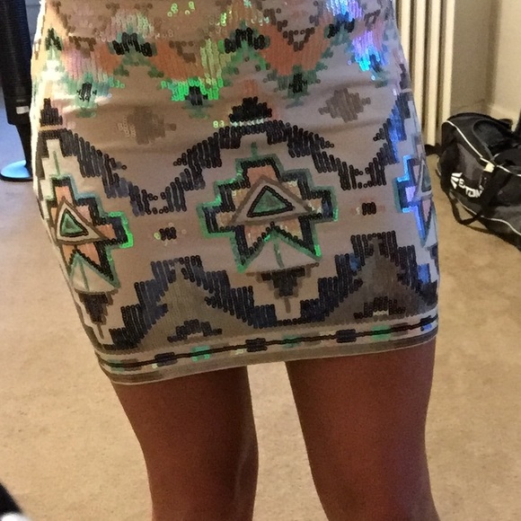 Colorful Aztec mini skirt - Picture 2 of 2
