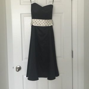 New size 6 White House Black Market dress