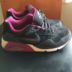 Size 8, Nike Air Max! Colors are black and magenta
