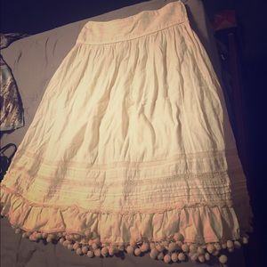 Flirty and unique eggshell white cotton skirt