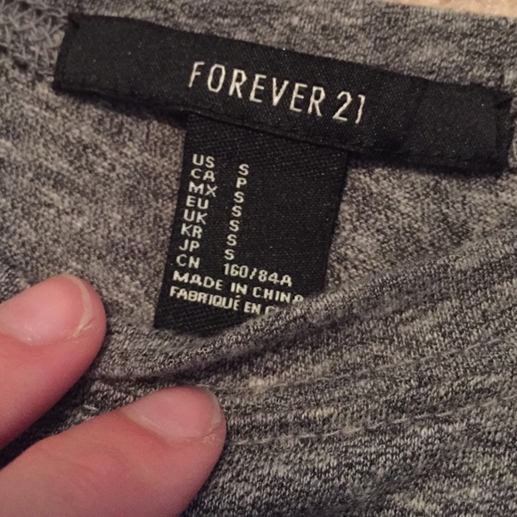 Croptop🌺 - Picture 3 of 3