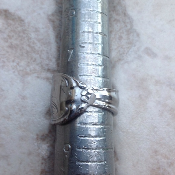 Spoon monogrammed ring - Picture 5 of 7