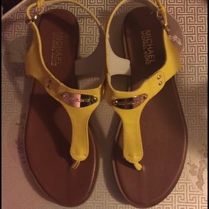 Michael kors yellow sandals 7