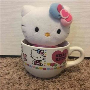 ✳️Hello Kitty Plus and Large Cup✳️