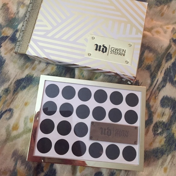Urban decay Gwen stefani palette