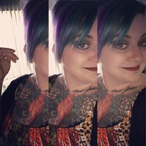 Meet your Posher, Elaine