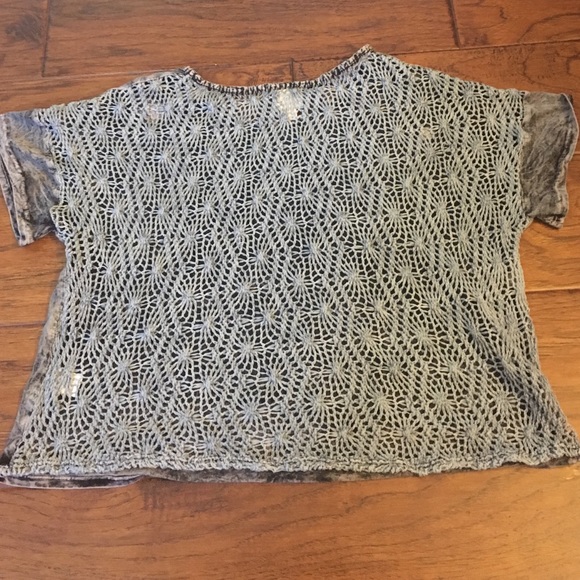 Crop Top - Picture 2 of 4