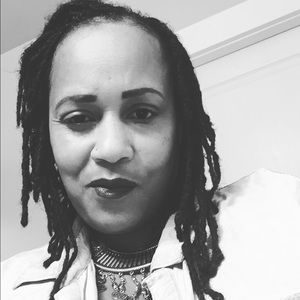 Meet your Posher, Robin