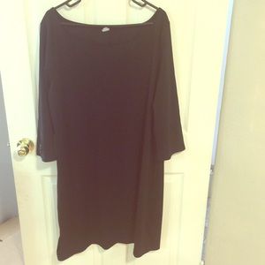 Black three-quarter sleeve Old Navy dress