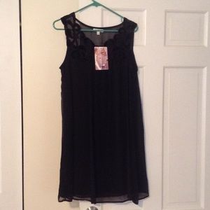 LBD -- Black holiday sleeveless shift dress, NWT