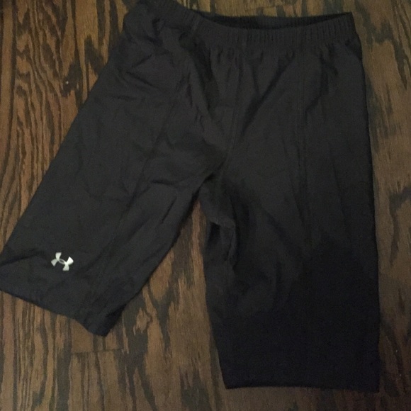 Women's Under Armour thigh length spandex