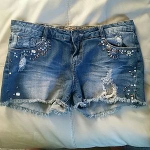 Bling destructed shorts