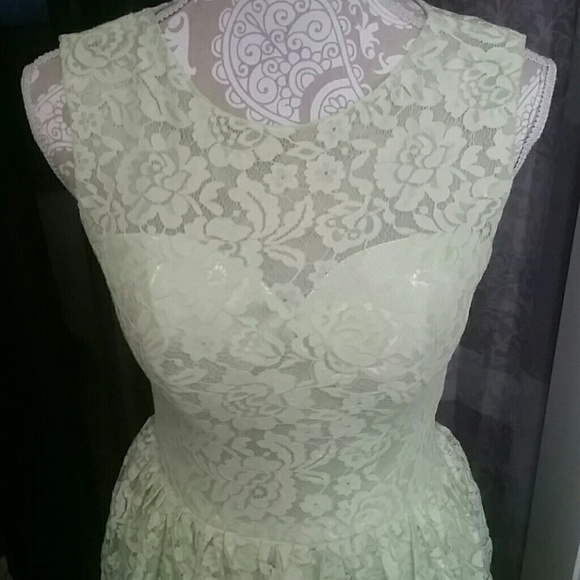 Solid Lace!! - Picture 2 of 4