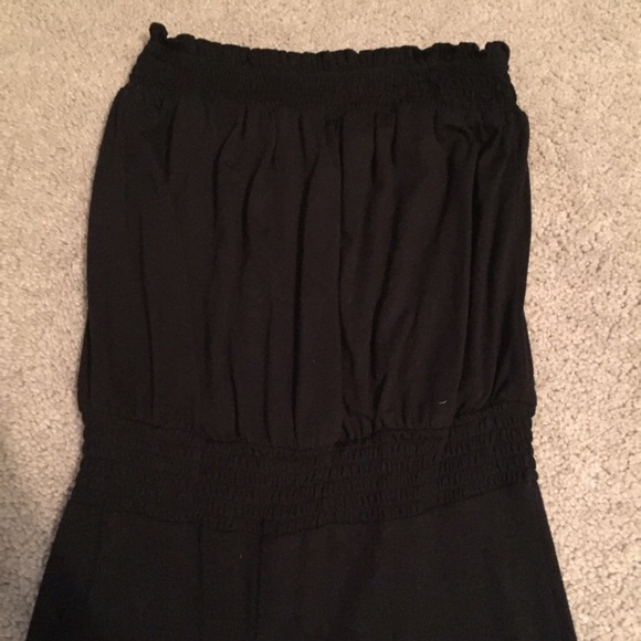 🚫SOLD IN BUNDLE!🚫Super sexy tube top jumpsuit - Picture 3 of 4