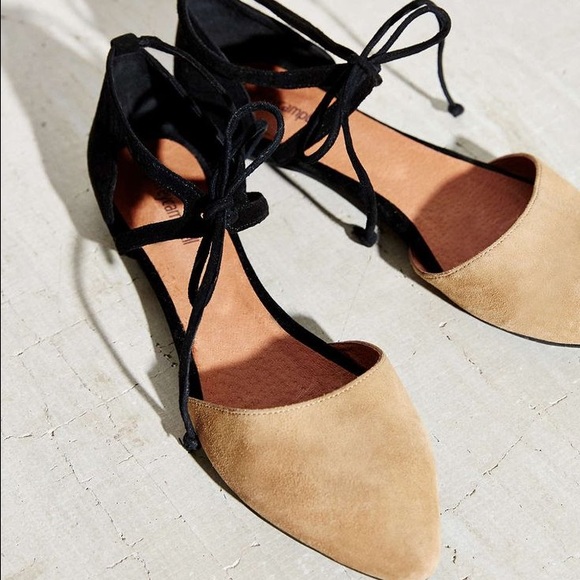 Jeffrey Campbell Cutout Flat