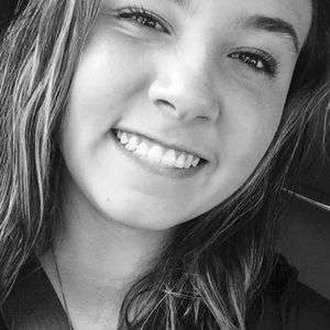 Meet your Posher, Carly