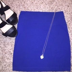 Bodycon skirt- LIKE NEW
