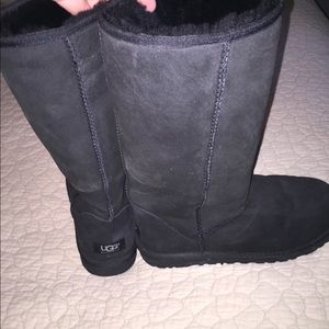 Classic tall black Ugg boot