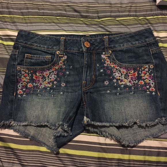 American Eagle shorts