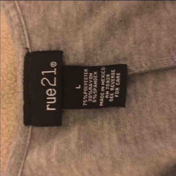 ✳️ Large Rue21 Shirt ✳️ - Picture 3 of 3