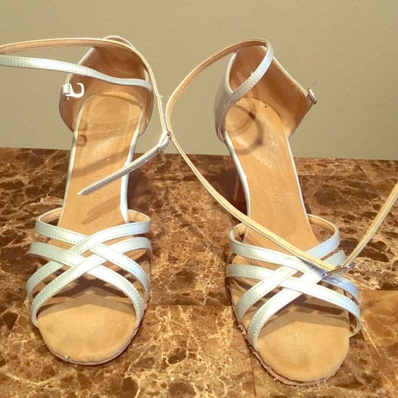 Salsa shoes