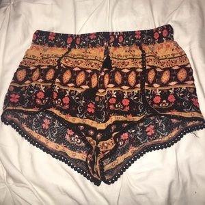 urban outfitters patterned festival shorts