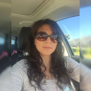 Meet your Posher, Azucena