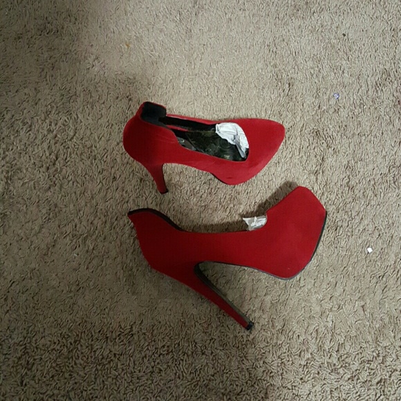 High heel red shoes