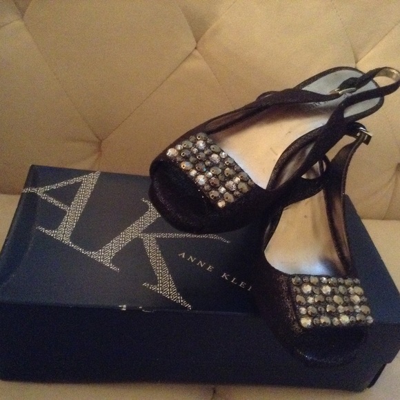 Anne Klein Shoes Sz 8 - Picture 3 of 4