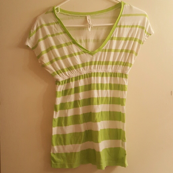 Stripe v-neck tee shirt
