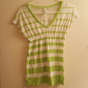 Stripe v-neck tee shirt