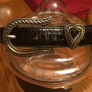 Like new Brighton belt. Perfect Valentine’s gift!