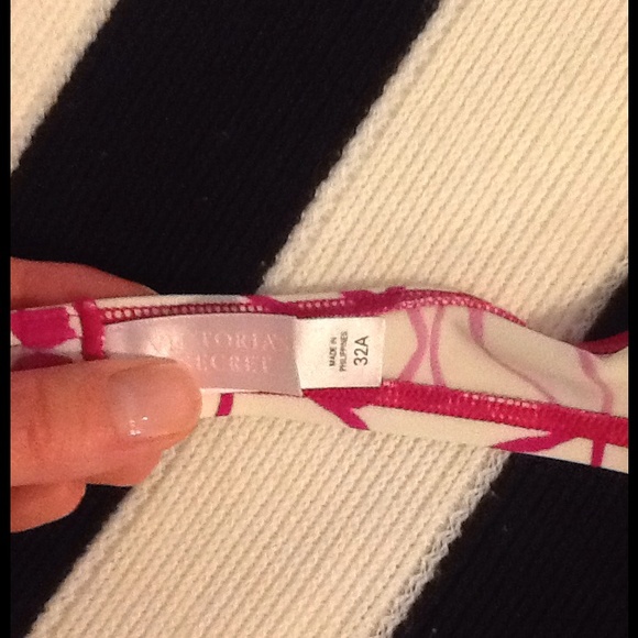 Victoria Secret Bikini - Picture 3 of 4