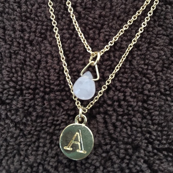 Necklace with gold chain - Picture 2 of 2