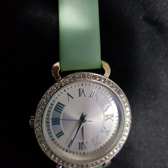 Watch - Picture 2 of 2