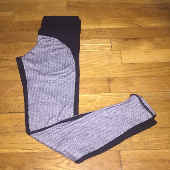 AEO workout yogas