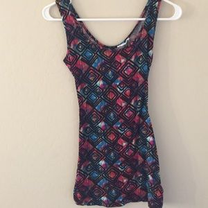Skin tight dress in pretty dark pattern size S