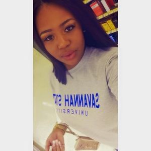 Meet your Posher, Samitra