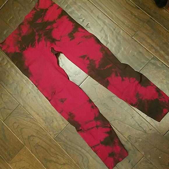 Lululemon Tye Dye ebb to street pants