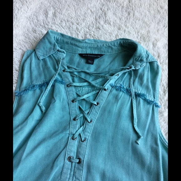 💫 Blue Rock and Republic tank top