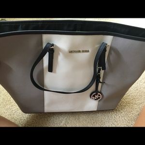 Michael Kors tote